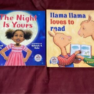 784-Lot of 2 Various Children’s Paperback Books